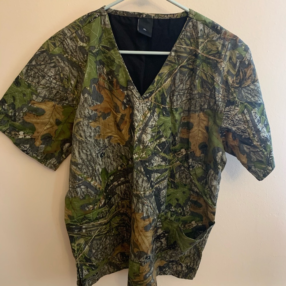 Camo Scrub Top Mossey Oak